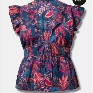 Torrid - Ruffle V-Neck Tie Front Blouse - size 2